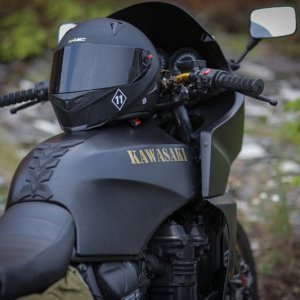 kawasaki-gpz900r-madmax-10