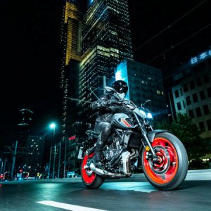 yamaha-mt-07-2021-11