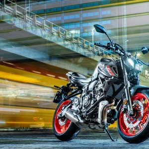 yamaha-mt-07-2021-28