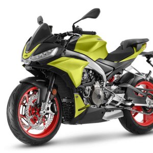 aprilia-tuono-660-2021-2