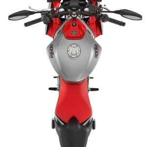 aprilia-tuono-660-2021-17