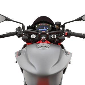 aprilia-tuono-660-2021-21