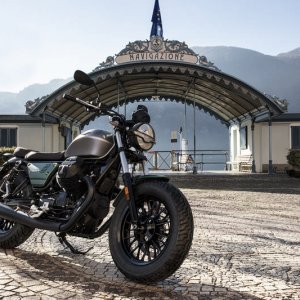 moto-guzzi-V9-Bobber-Centenario-2021-38