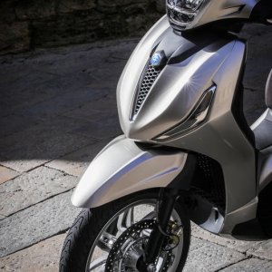 piaggio-beverly-300-2021-17