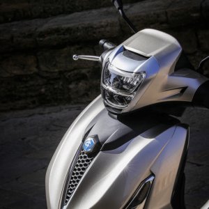 piaggio-beverly-300-2021-18