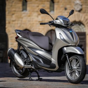 piaggio-beverly-300-2021-29