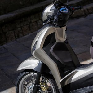 piaggio-beverly-300-2021-44