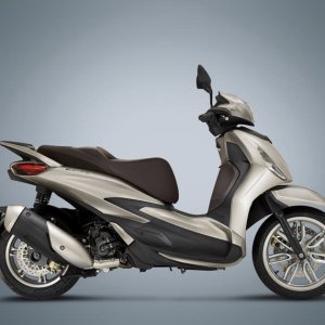 piaggio-beverly-hpe-300-2021-1