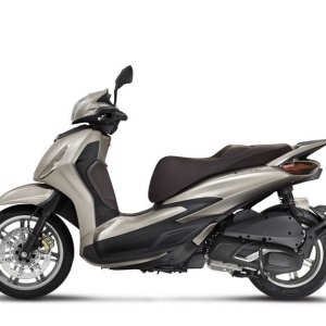 piaggio-beverly-hpe-300-2021-2