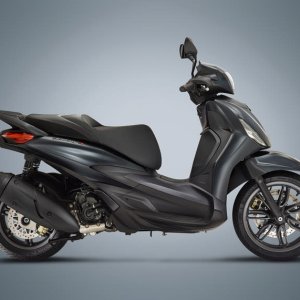 piaggio-beverly-hpe-300-S-2021-4