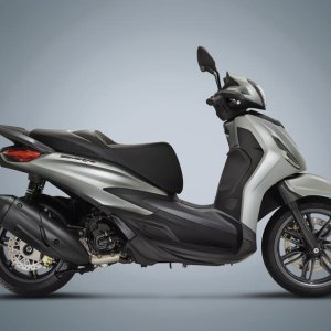 piaggio-beverly-hpe-300-S-2021-8