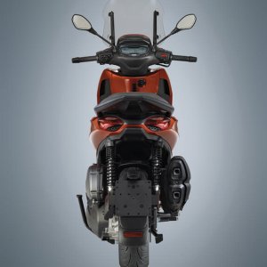 piaggio-beverly-hpe-400-S-2021-16