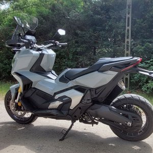 honda-x-adv-750-2021-teszt-csajokamotoron-08