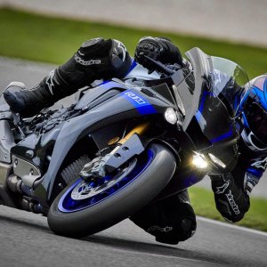 yamaha-yzf1000R1-spl-2022-3