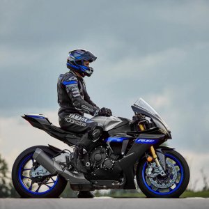 yamaha-yzf1000R1-spl-2022-6