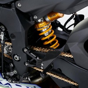 yamaha-r1-gtr-vr46-tribute-valentino-rossi-5