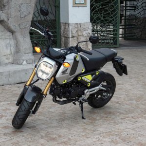 honda-msx125-grom-2021-24