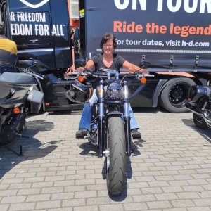 harley-on-tour-2022-nyiregyhaza-csajok-60