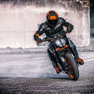 ktm-2023-street-uj-szinek-22