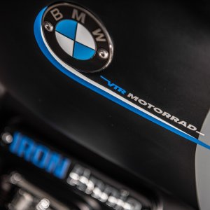 bmw-motorrad-r18-iron-annie-22