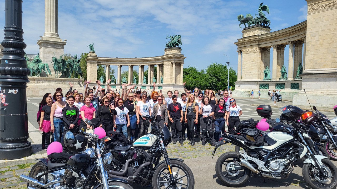 19-nemzetkozi-noi-motoros-nap-felvonulas--37.jpg