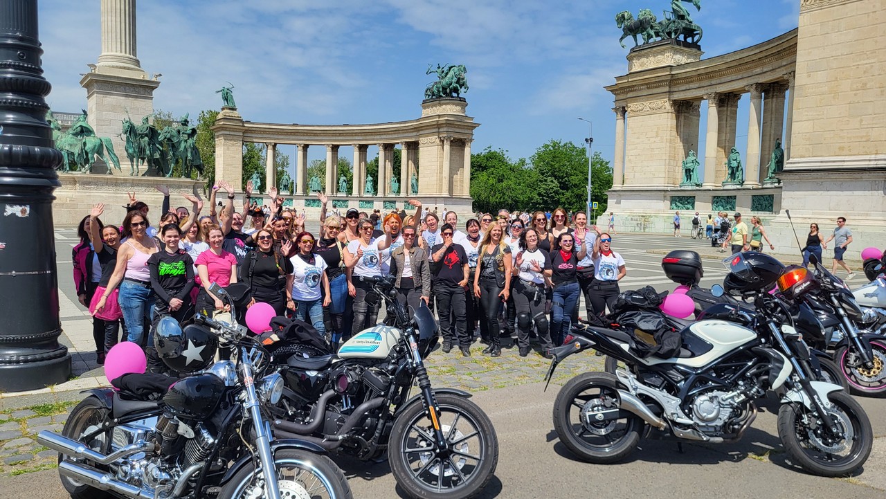 19-nemzetkozi-noi-motoros-nap-felvonulas--39.jpg