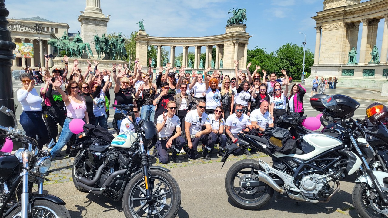 19-nemzetkozi-noi-motoros-nap-felvonulas--47.jpg