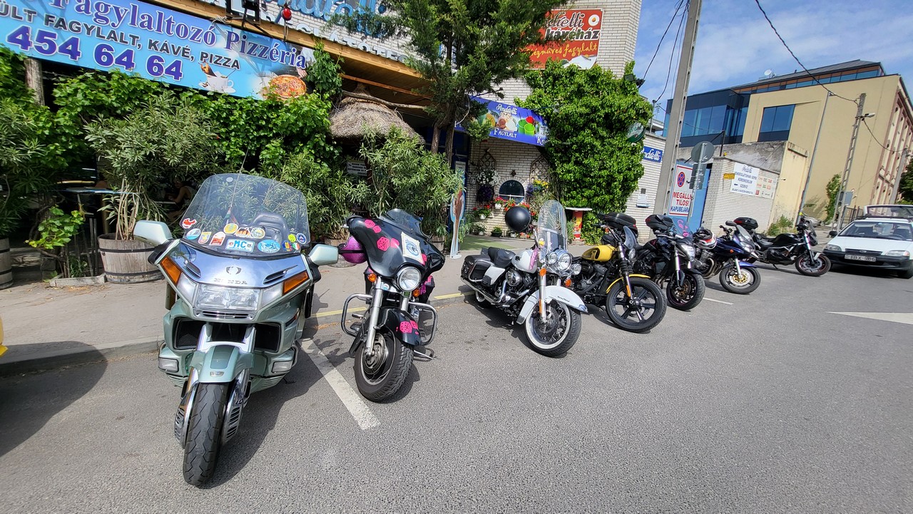 19-nemzetkozi-noi-motoros-nap-felvonulas--51.jpg