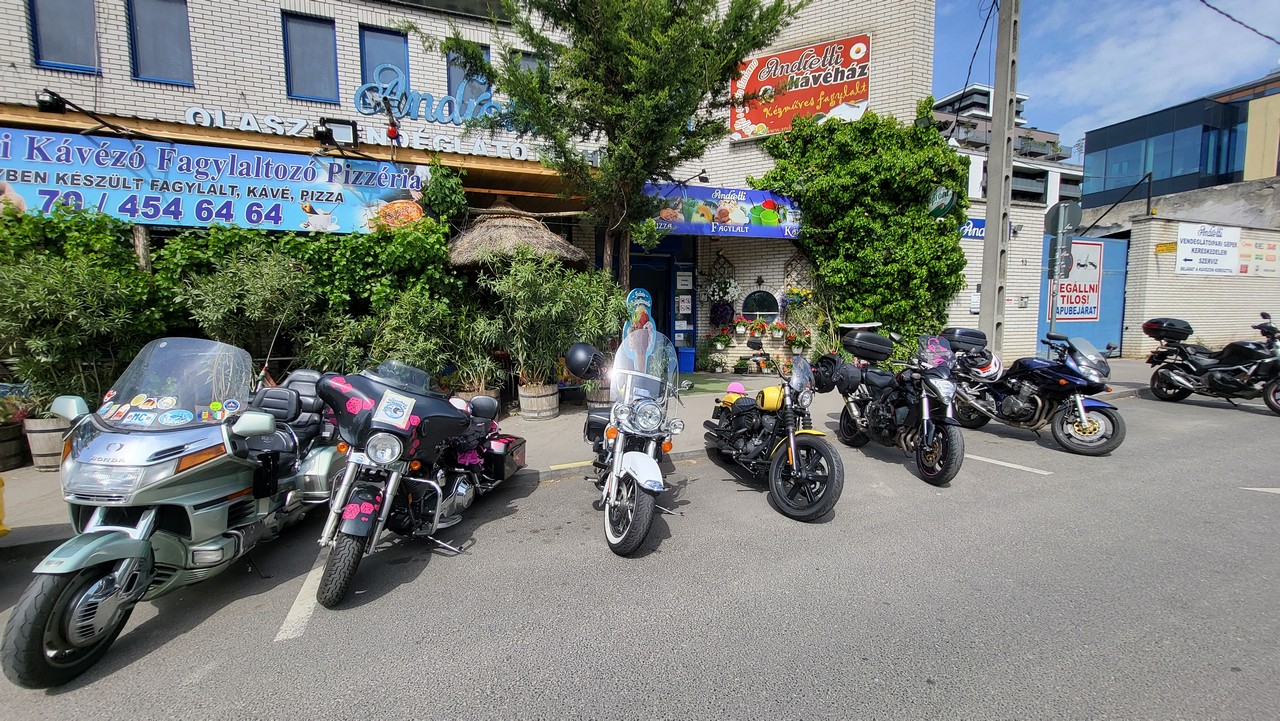 19-nemzetkozi-noi-motoros-nap-felvonulas--53.jpg