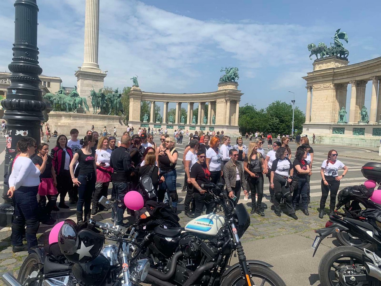 19-nemzetkozi-noi-motoros-nap-felvonulas--62.jpg