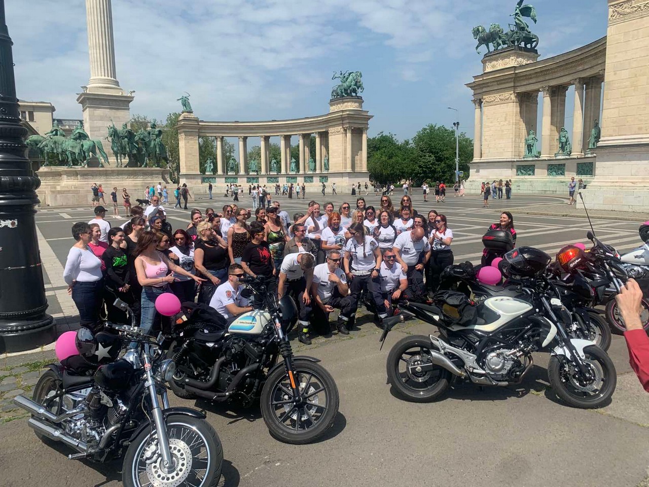 19-nemzetkozi-noi-motoros-nap-felvonulas--63.jpg