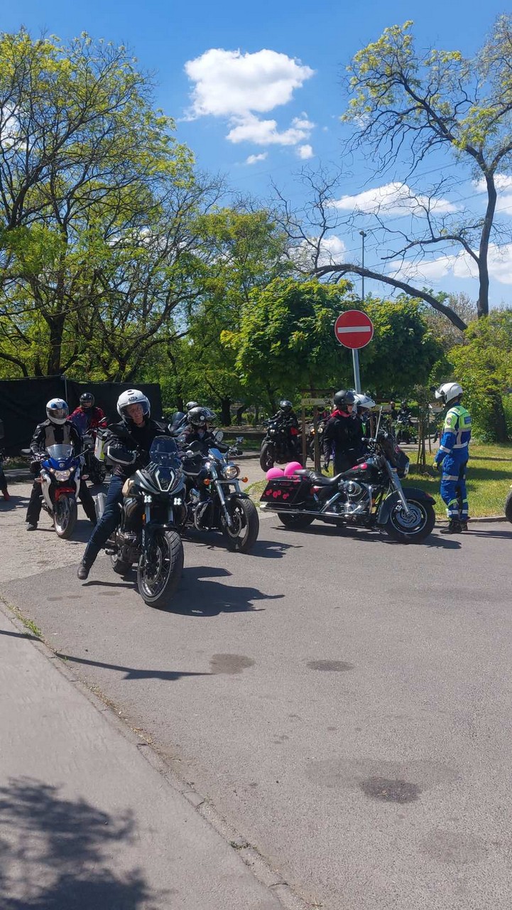 20-nemzetkozi-noi-motoros-nap-felvonulas-104.jpg