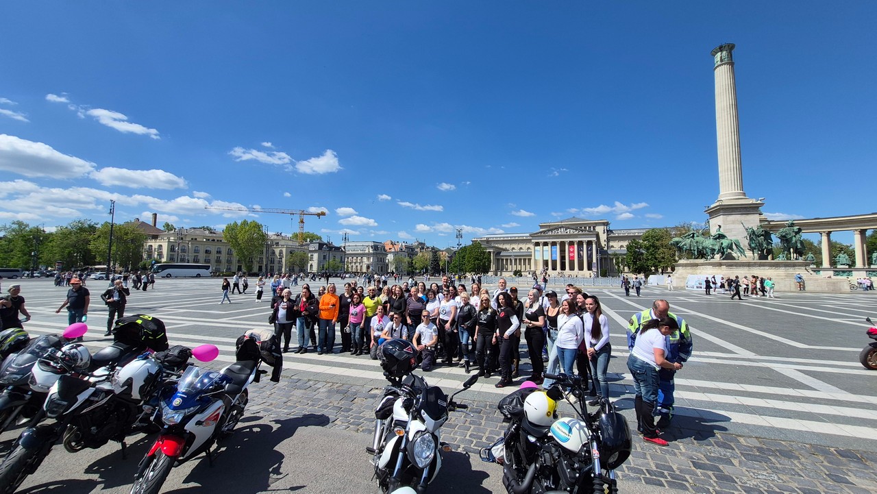 20-nemzetkozi-noi-motoros-nap-felvonulas-51.jpg