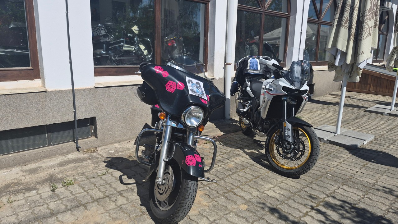 20-nemzetkozi-noi-motoros-nap-felvonulas-70.jpg