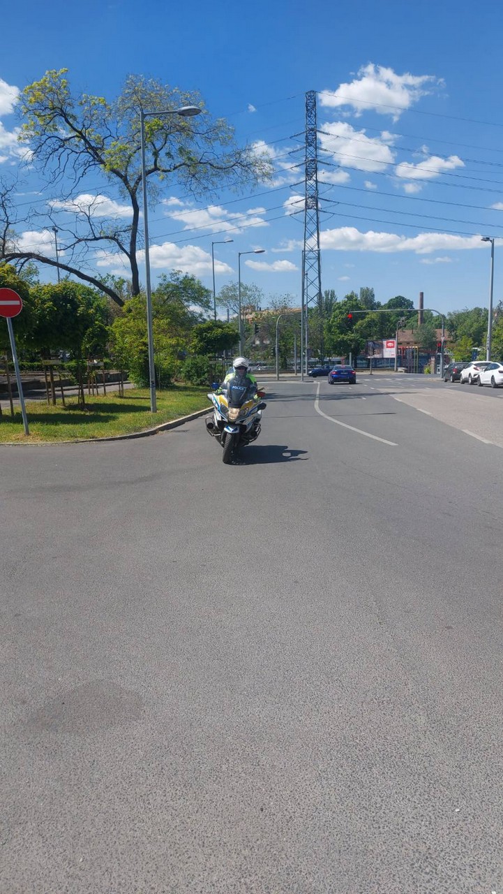 20-nemzetkozi-noi-motoros-nap-felvonulas-85.jpg