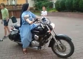 apaca harley fail.flv.mp4 001