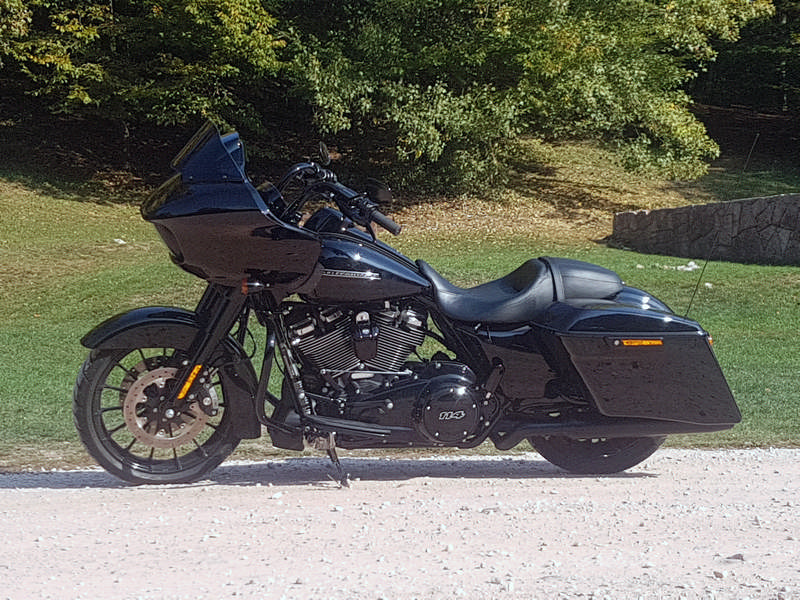 harley-davidson-road-glide-special-2019_4