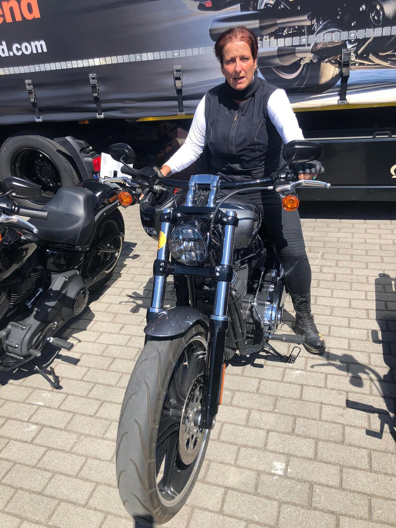 harley-on-tour-2022-nyiregyhaza-csajok-27