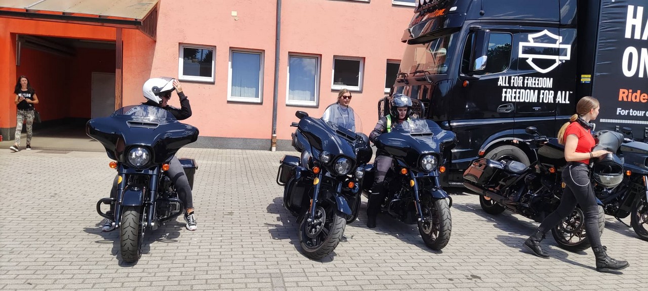 harley-on-tour-2022-nyiregyhaza-csajok-68