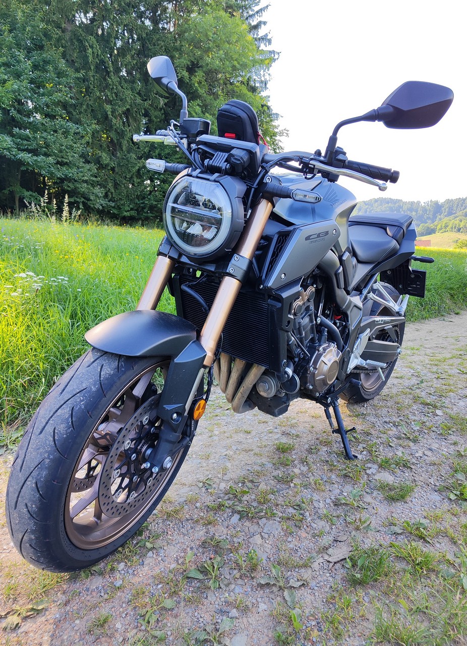 Honda-CB650R-2023-11