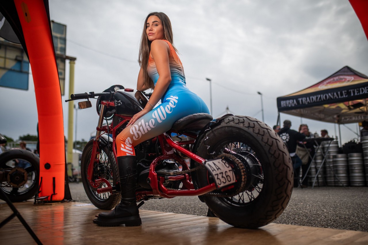 IBW24_CustomBikeShow-8.jpg