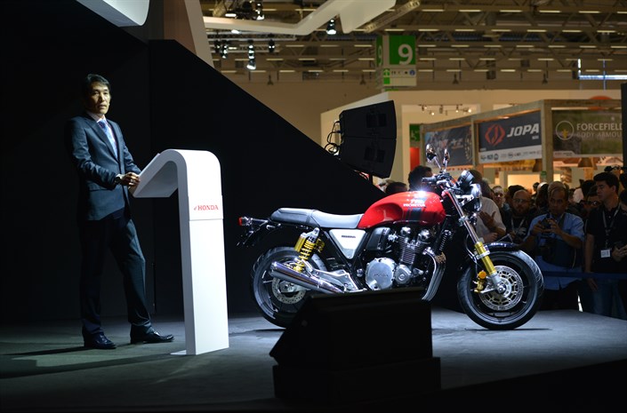 Intermot 2016 - 17YM CBR1000RR Fireblade SP/SP2 and 17YM CB1100 EX/RS