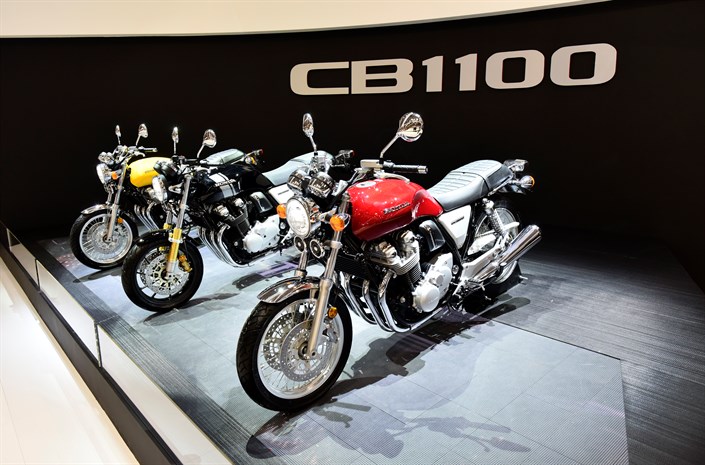 Intermot 2016 - 17YM CBR1000RR Fireblade SP/SP2 and 17YM CB1100 EX/RS