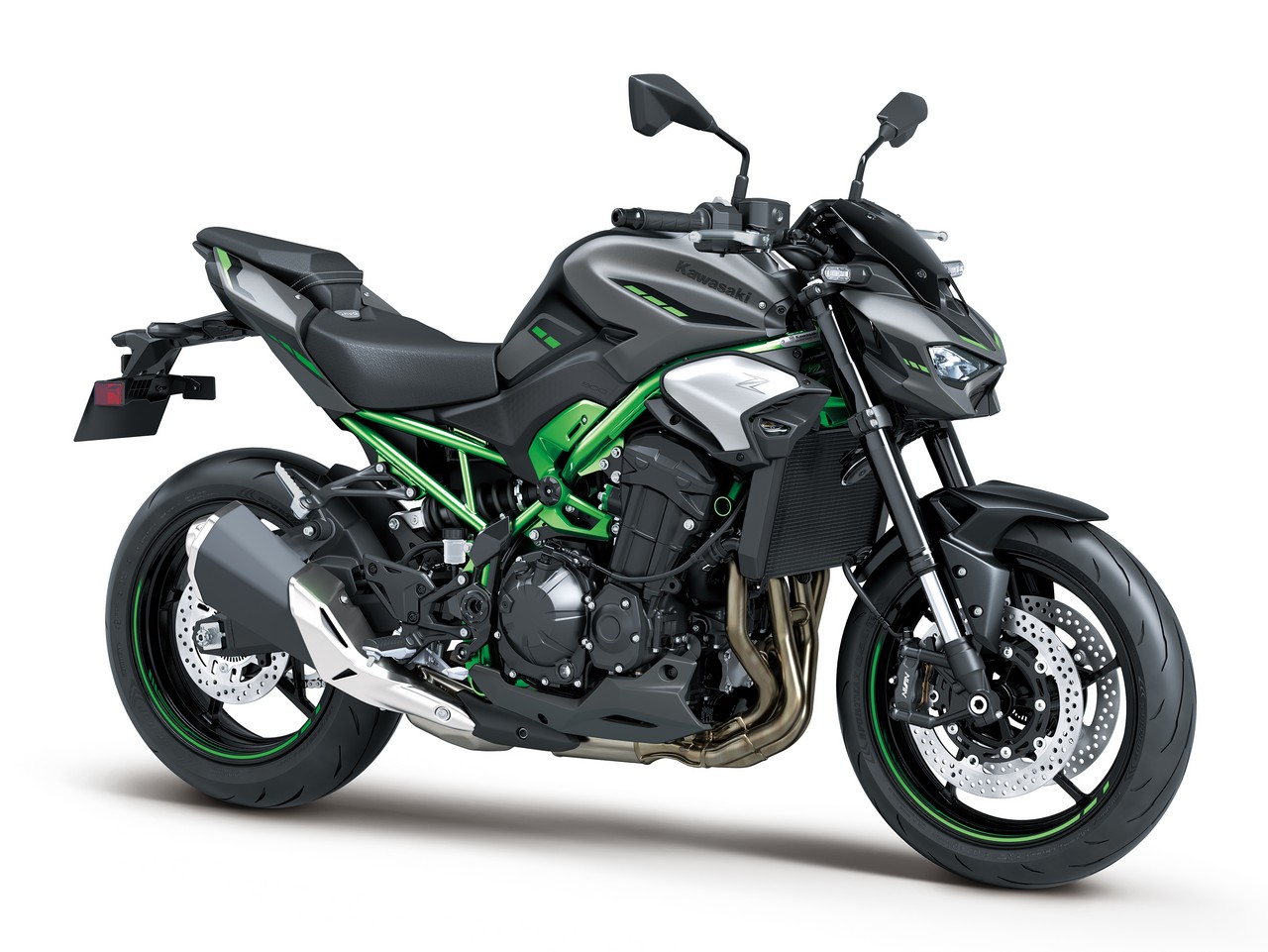 kawasaki-z900-2025-10.jpg