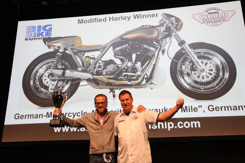 Modified Harley Winner - stage