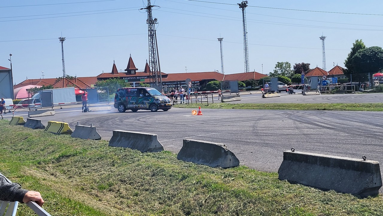 motor-road-tech-budapest-extreme-day-2023-majus-20-12