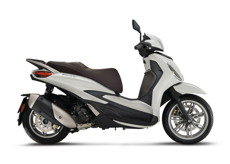 piaggio-beverly-hpe-300-2021-12