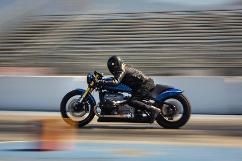 roland-sands-bmw-r-18-dragster-26