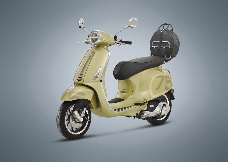 vespa-75-primavera-2021-2