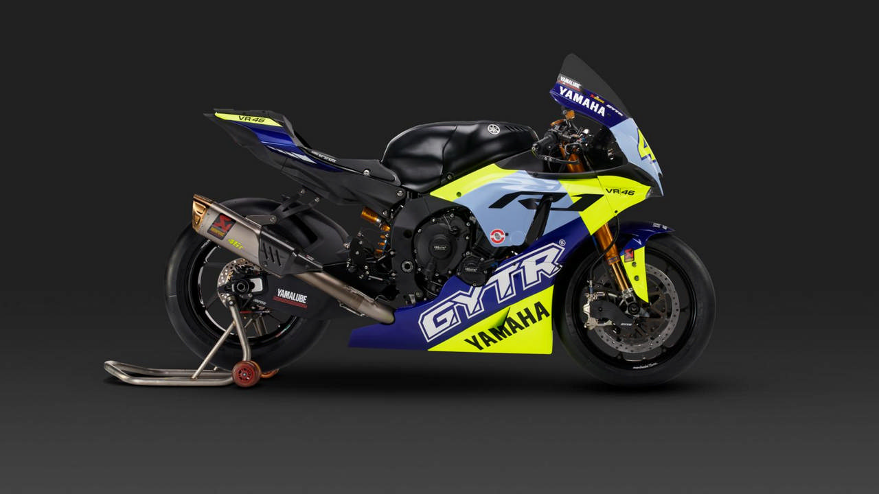 yamaha-r1-gtr-vr46-tribute-valentino-rossi-17